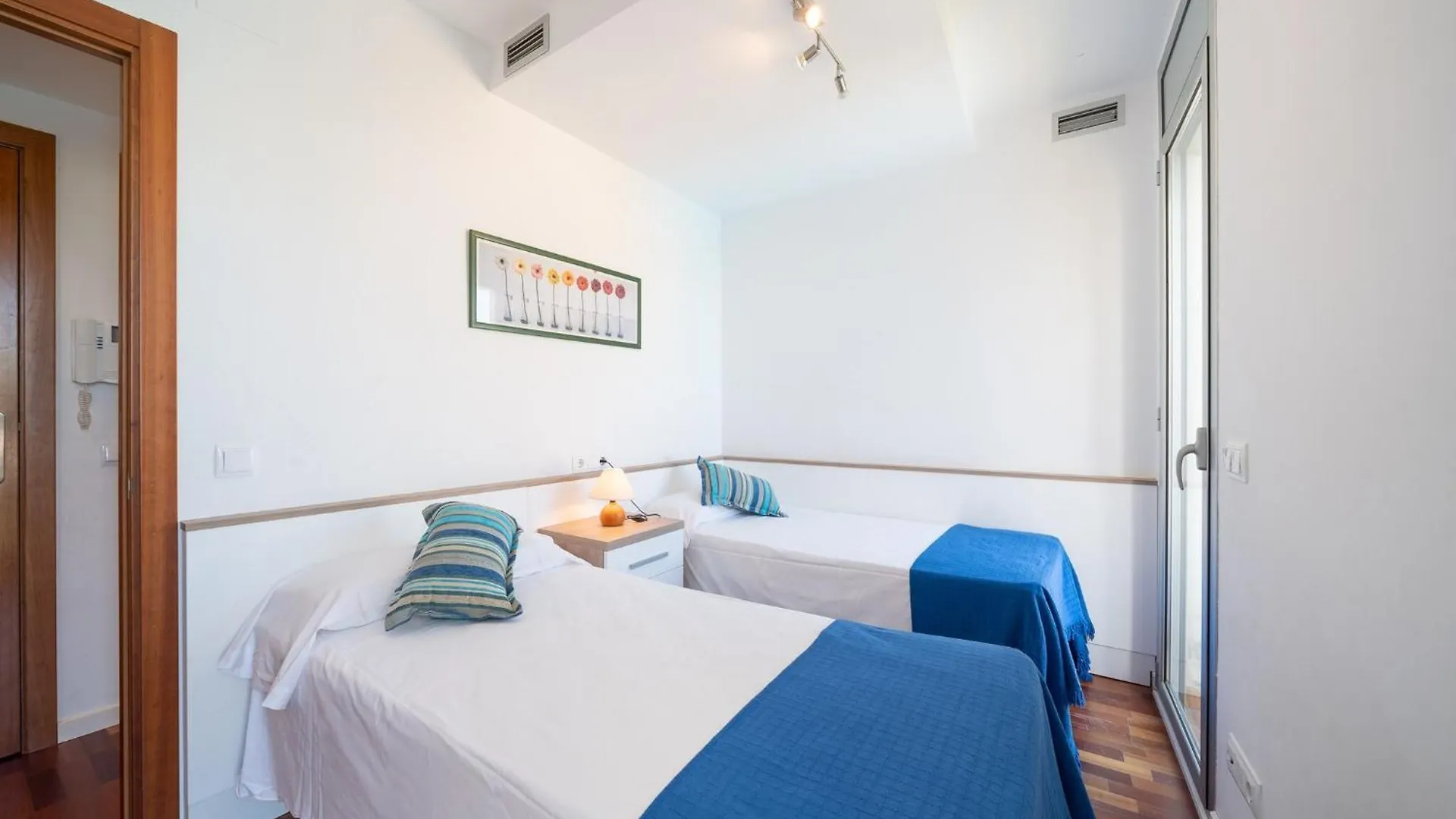 2 Bedroom Apartment In Costa Brava L' Escala 0*,  西班牙